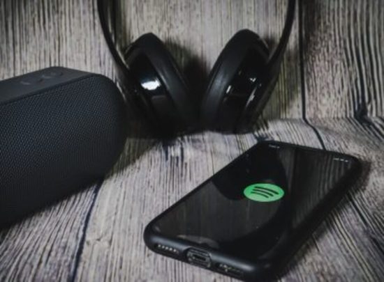 Spotify Can't Play Current Song